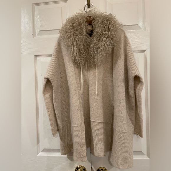 NWT mongolian sheep neck collar - Picture 7 of 7